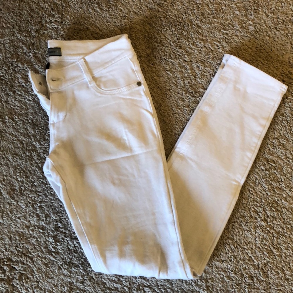 White stretchy pants